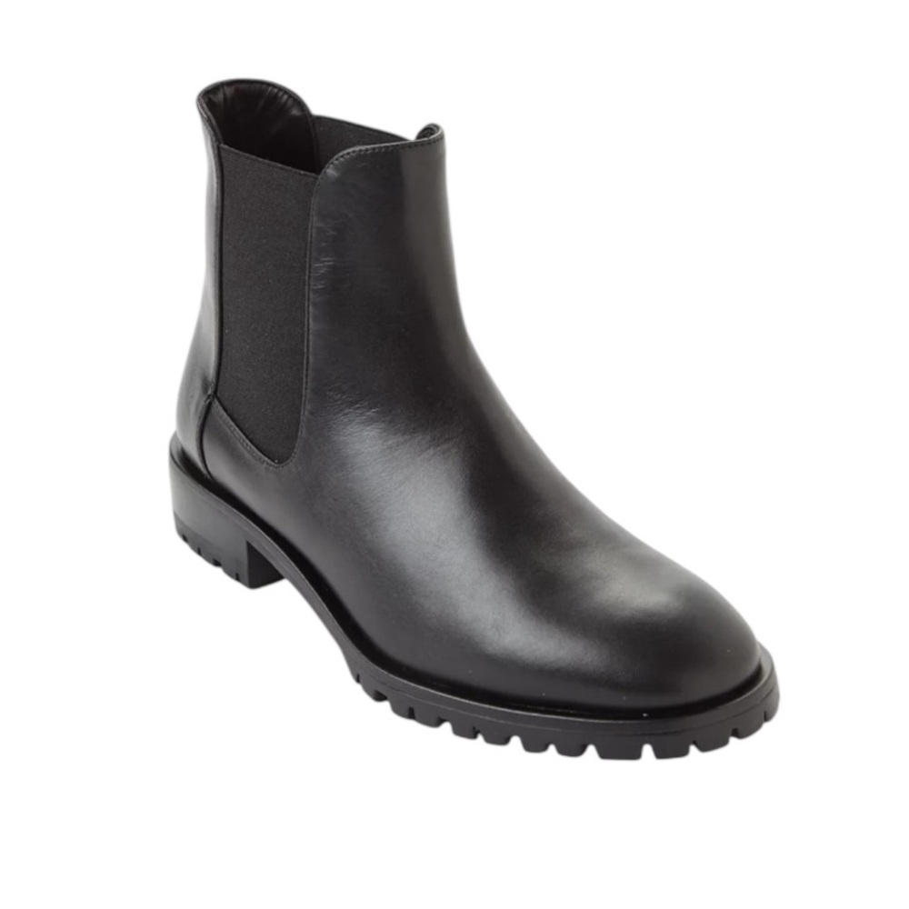 NEW Stuart Weitzman Laine Leather Chelsea Booties Size 5 New with Box Dust Bag